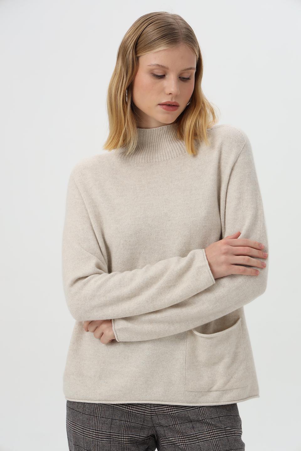 Пуловер Oui с карманом бежевый