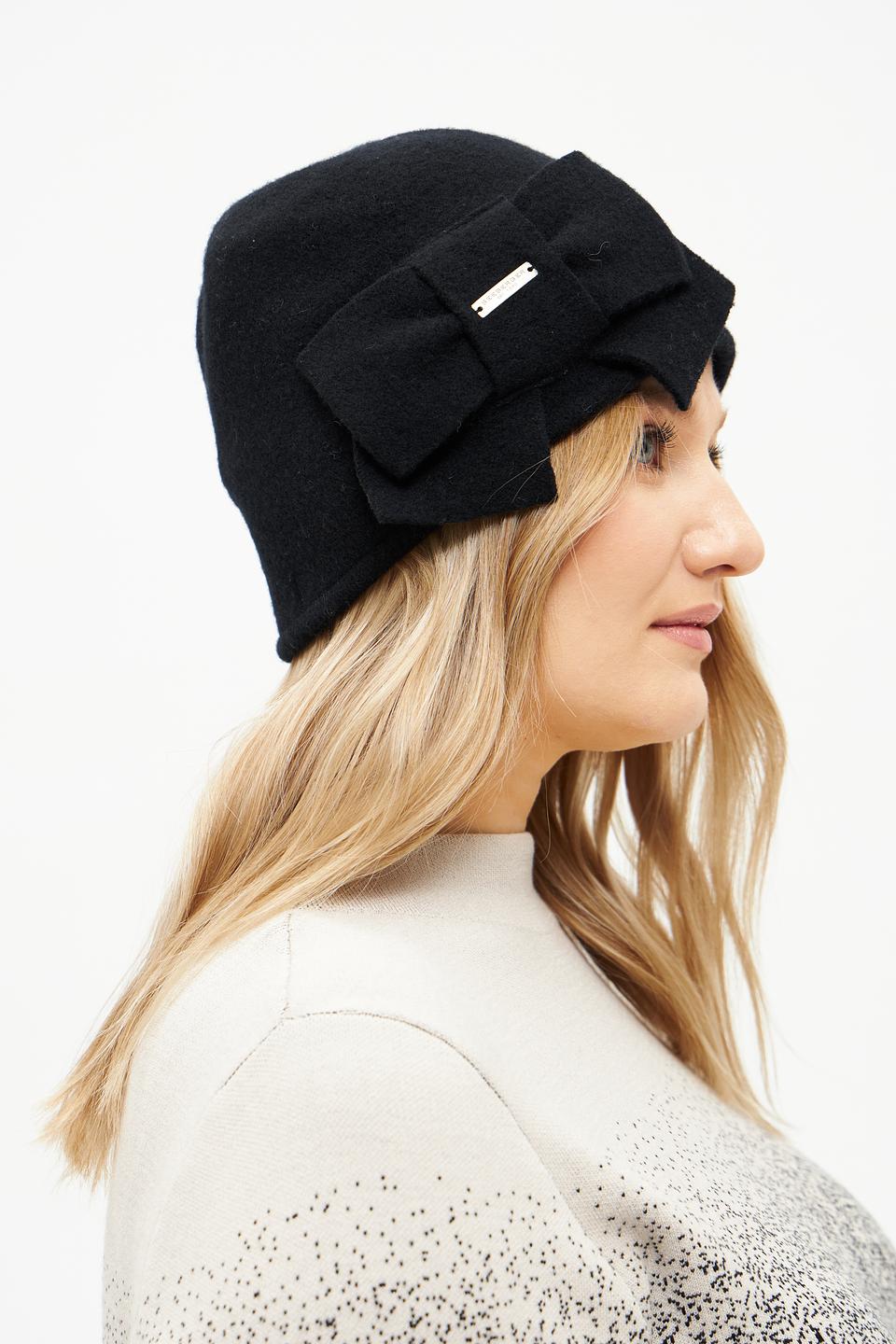 Шапка Seeberger с бантом чёрная