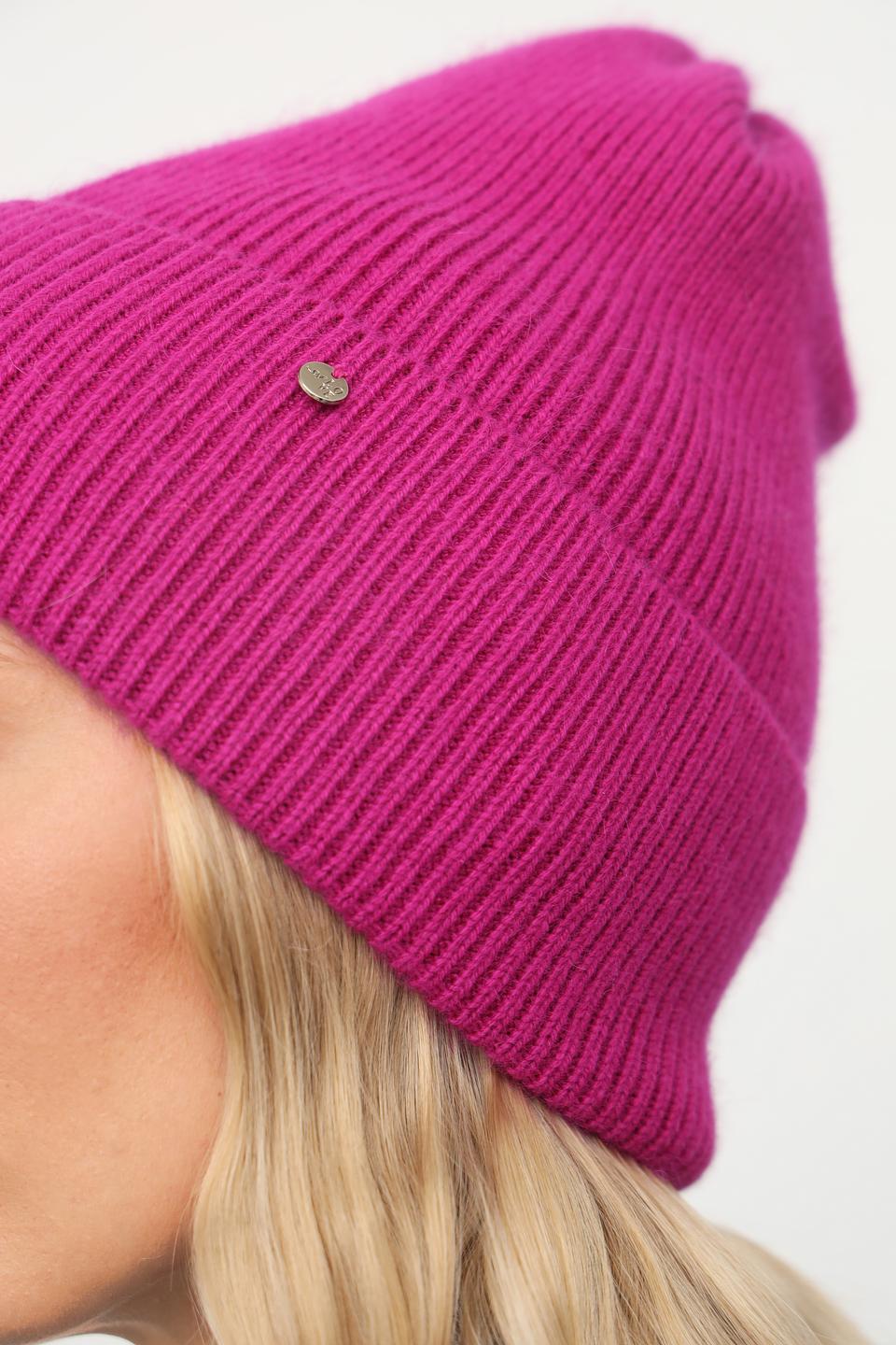Шапка Julia Florenzi фуксия