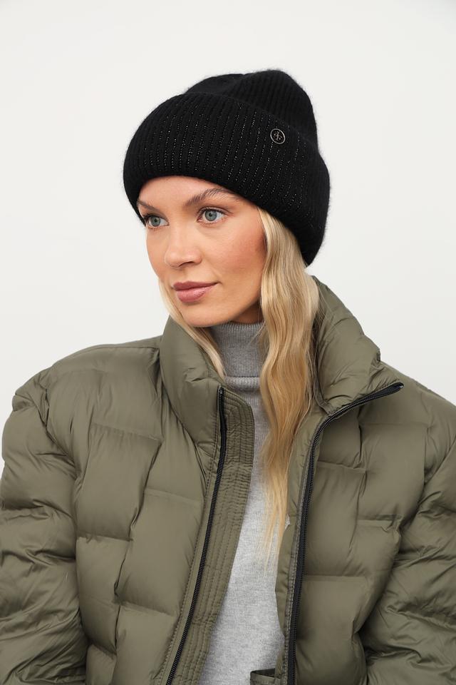 Шапка Julia Florenzi чёрная