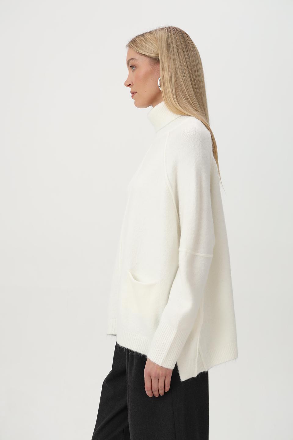 Пуловер Tuzzi с карманами молочный