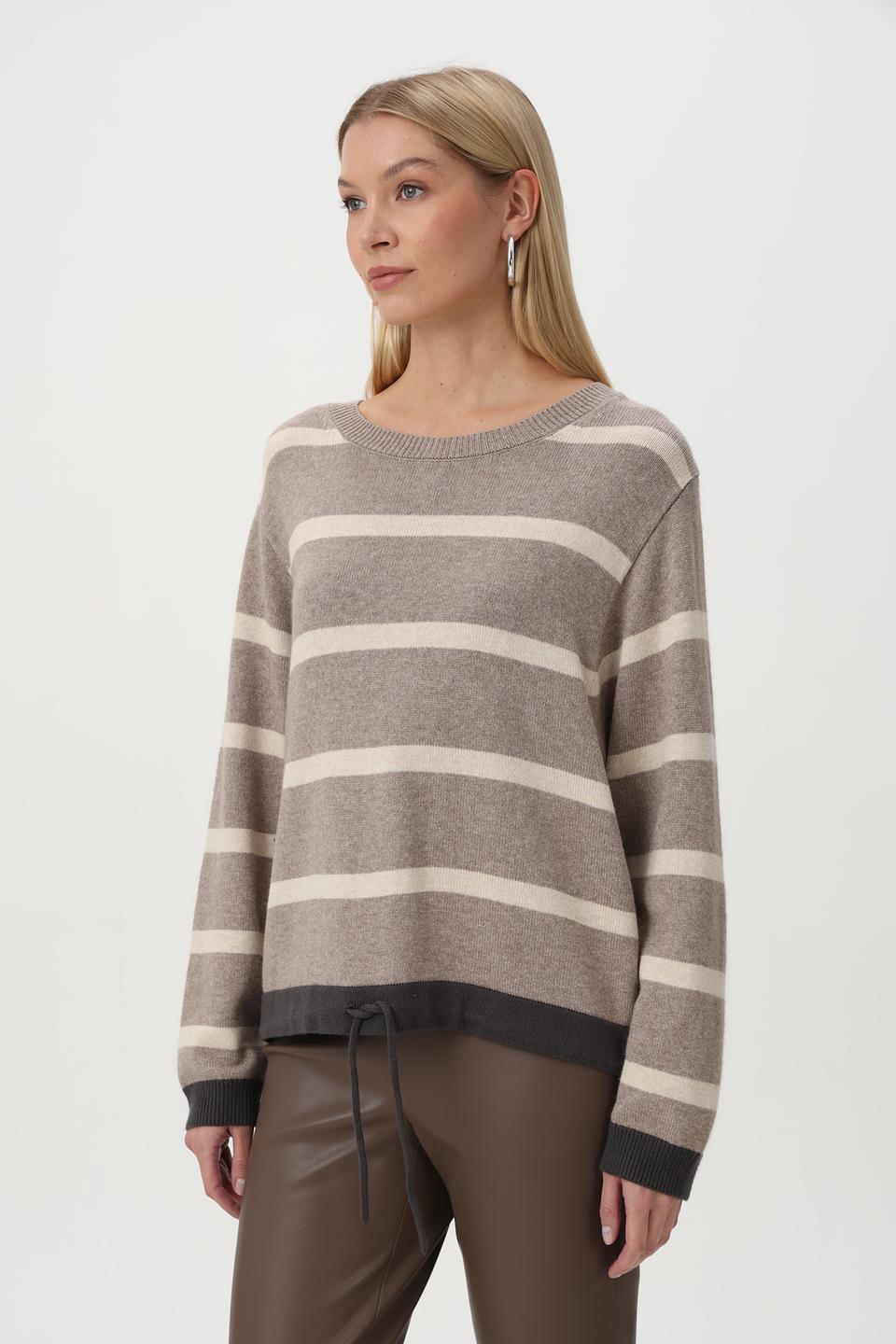 Пуловер Oui в полоску бежевый