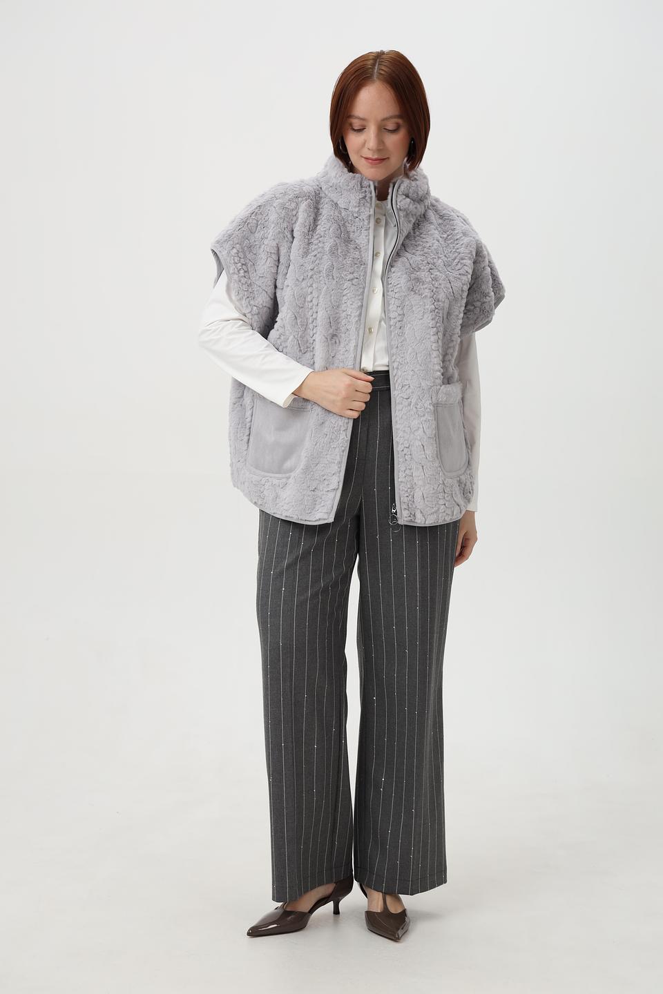 Жилет Bianca из искусственного меха серый