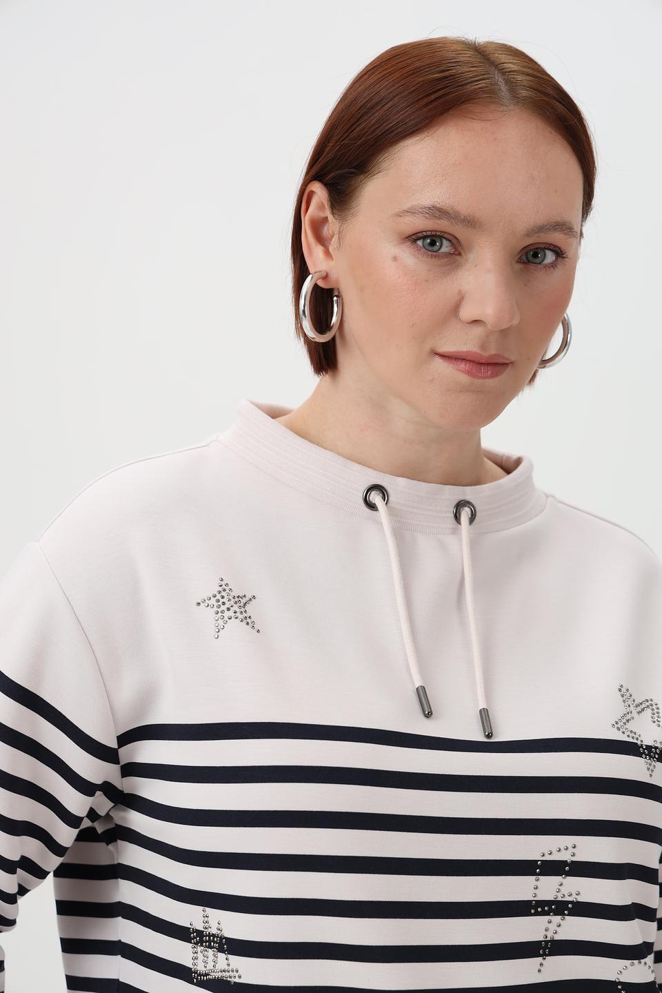 Пуловер Barbara Lebek с полосками и стразами