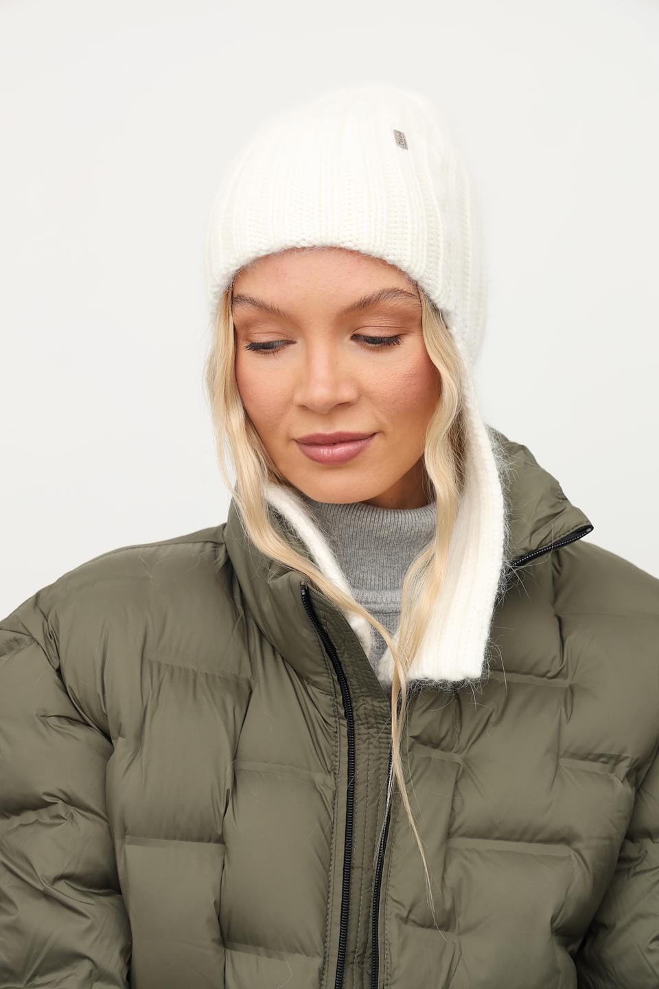 Шапка Julia Florenzi с косами