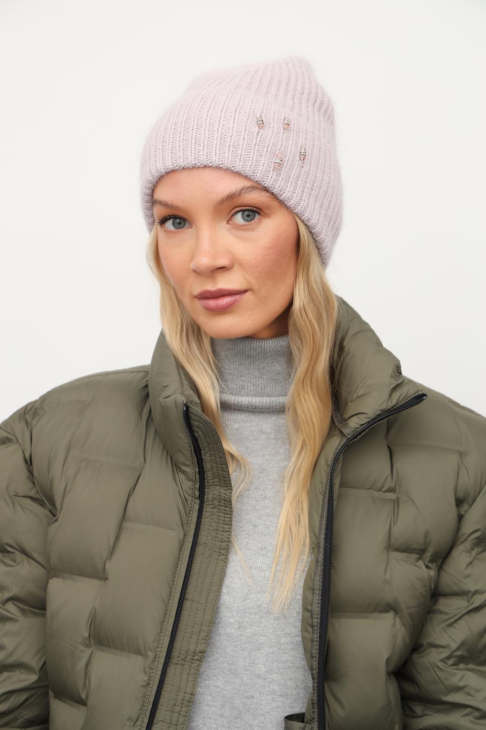 Шапка Julia Florenzi с бусинами