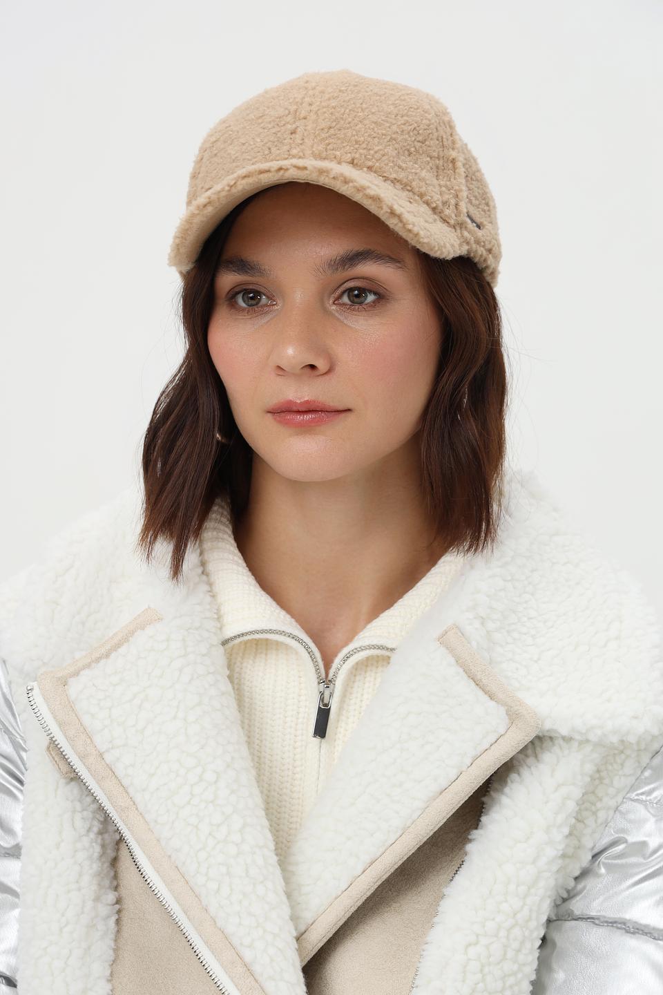 Бейсболка Bugatti женская бежевая