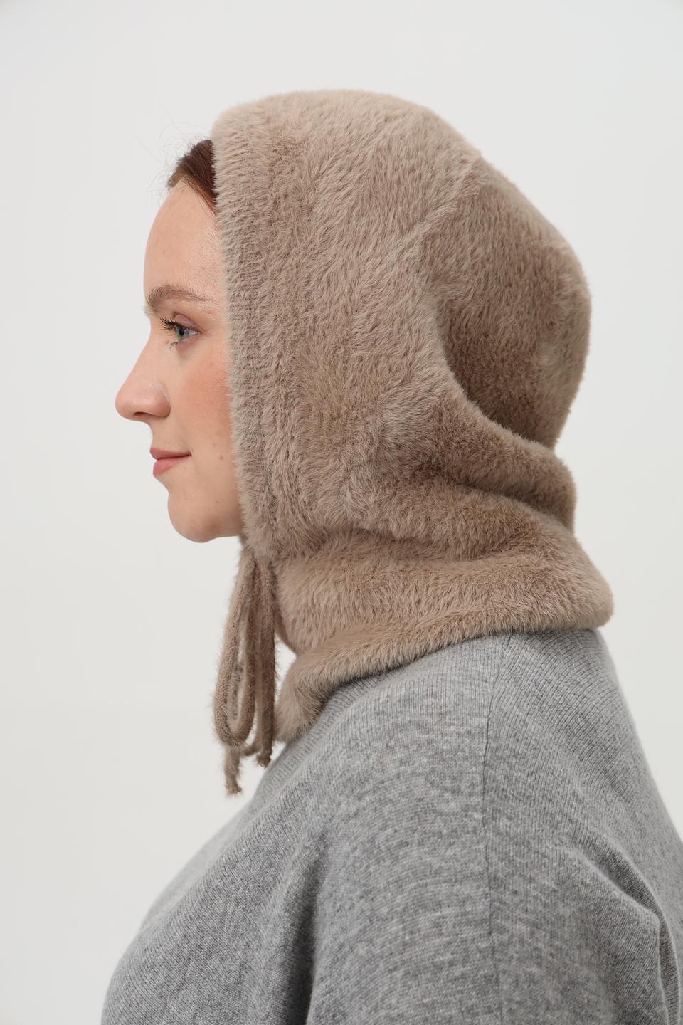 Шапка Loevenich вязаная бежевая