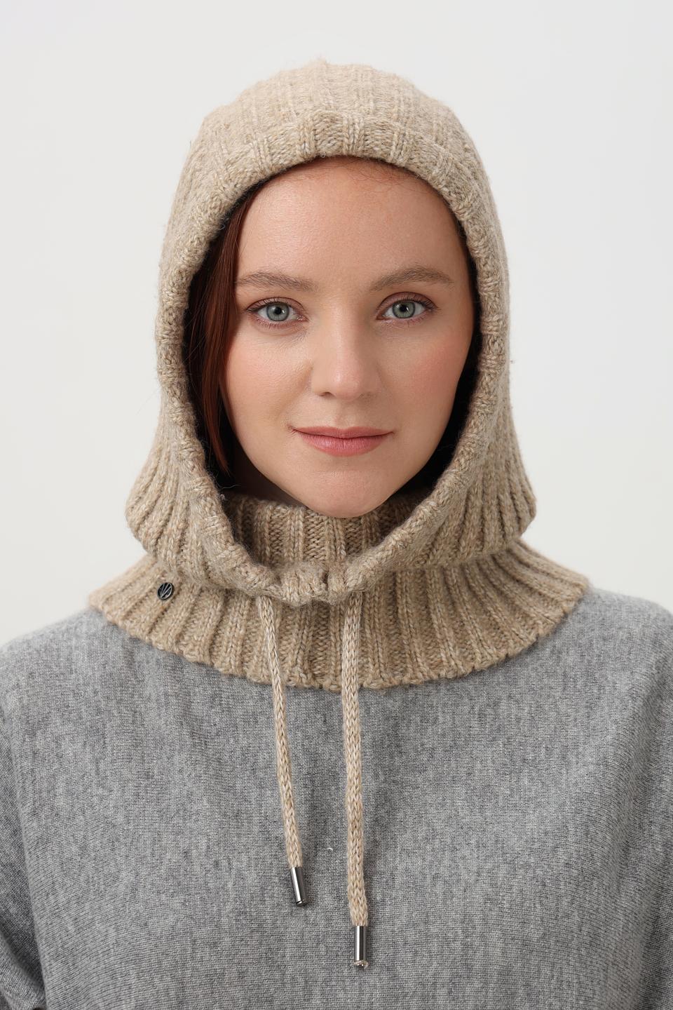 Шапка-капюшон Loevenich бежевая