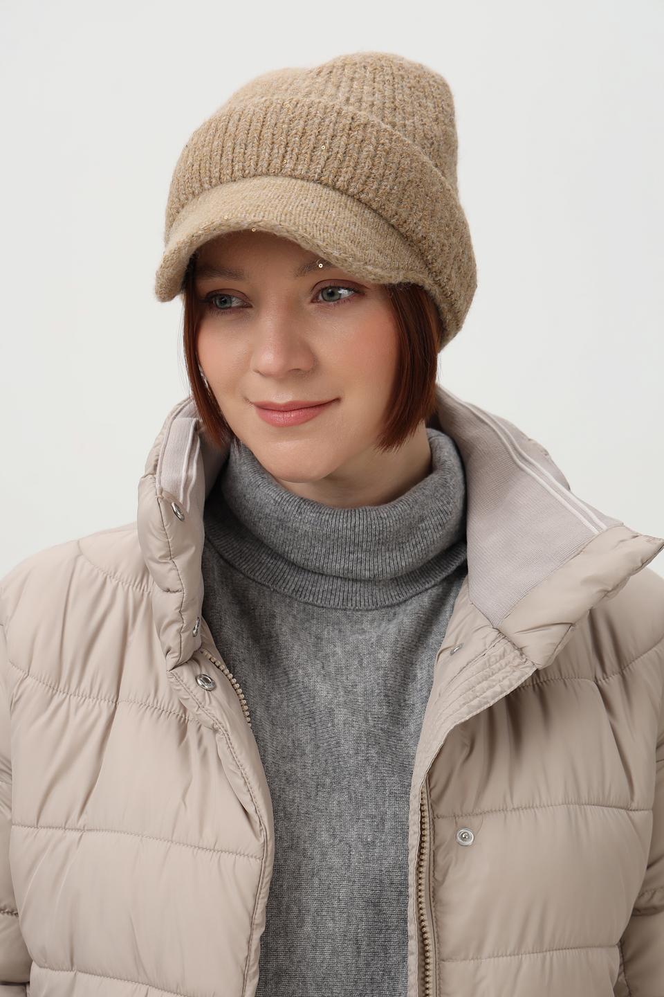 Шапка Loevenich вязаная бежевая