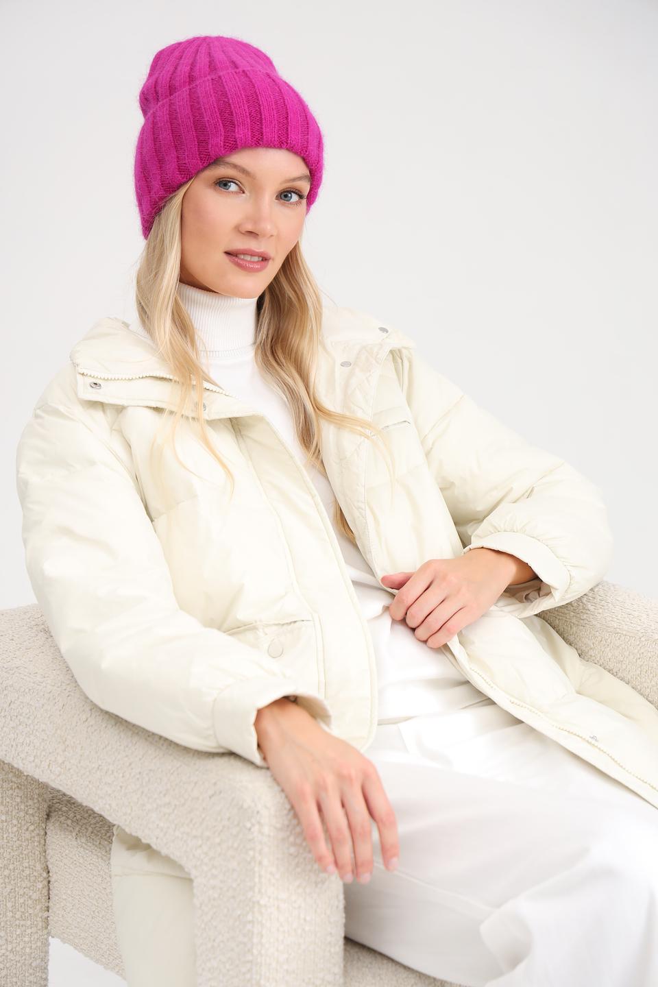 Шапка Adel вязаная фуксия