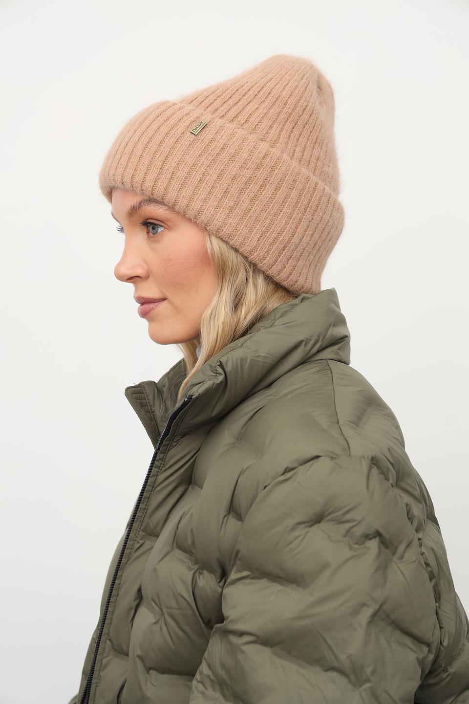 Шапка Julia Florenzi вязаная бежевая