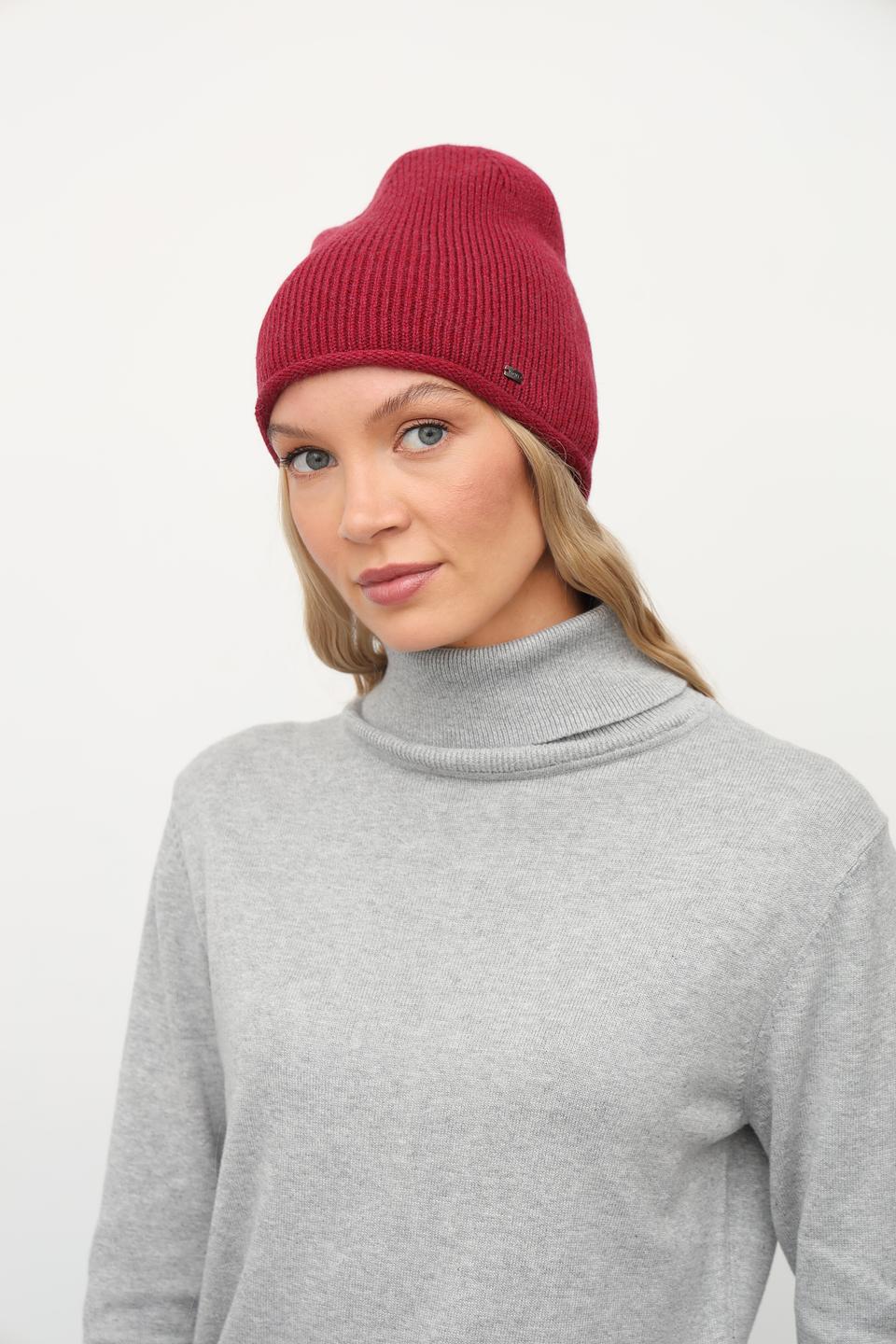 Шапка Julia Florenzi вязаная бордовая