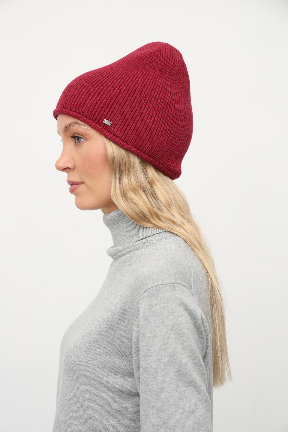 Шапка Julia Florenzi вязаная бордовая