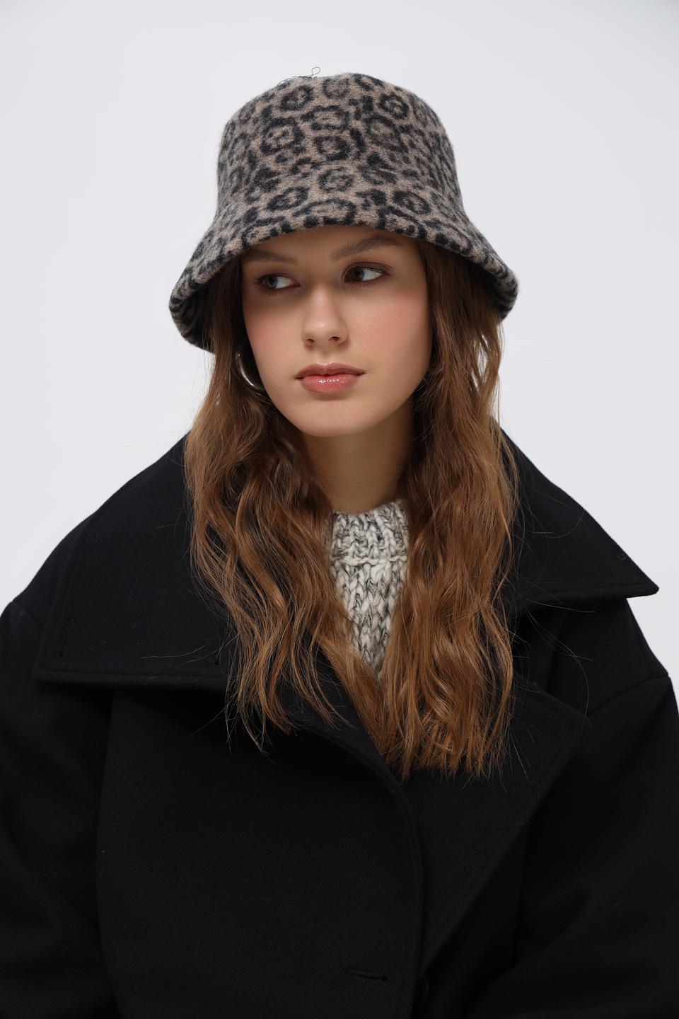 Шапка-ушанка Seeberger с леопардовым принтом