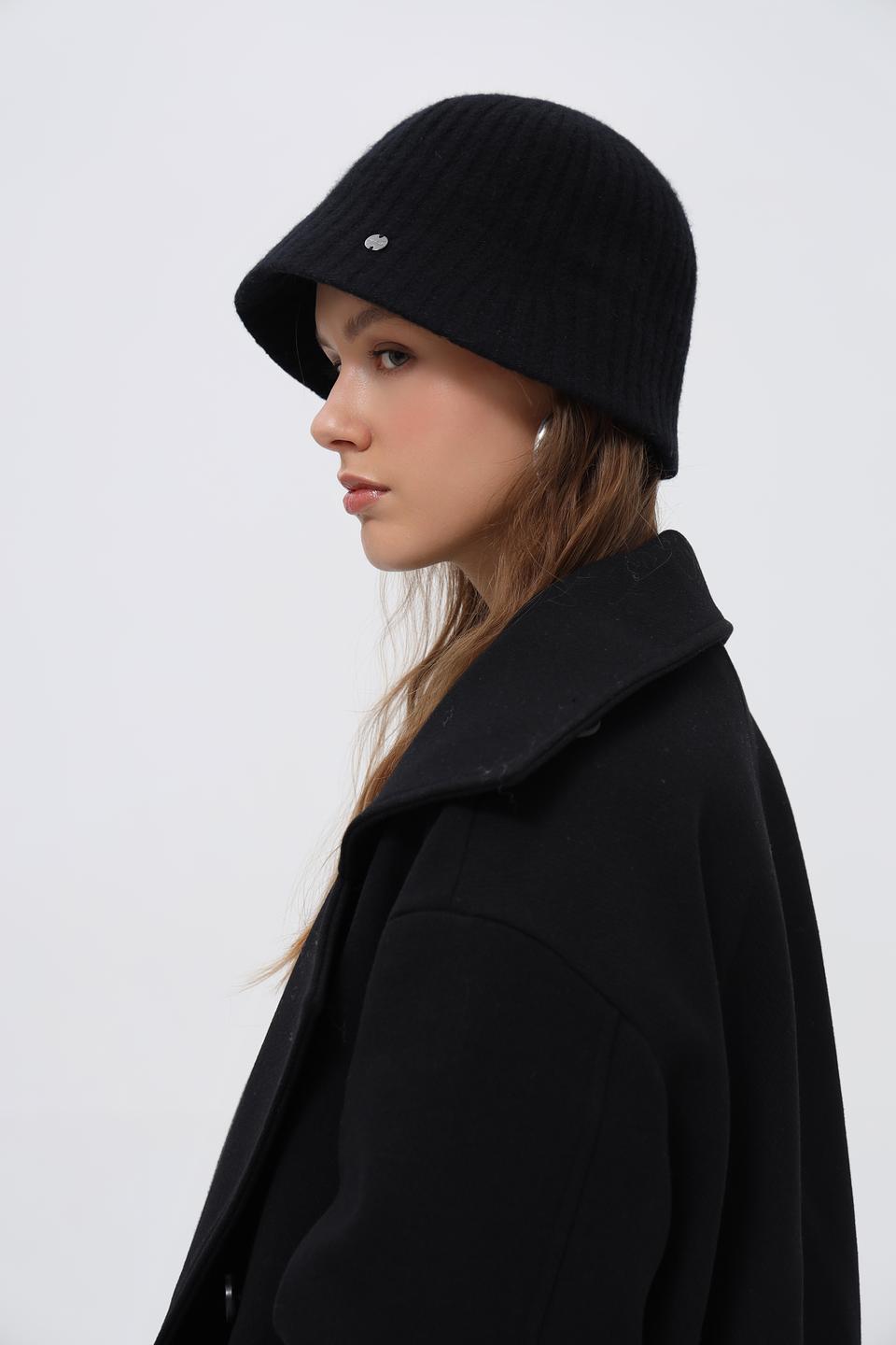 Шапка Marc Cain вязаная черная
