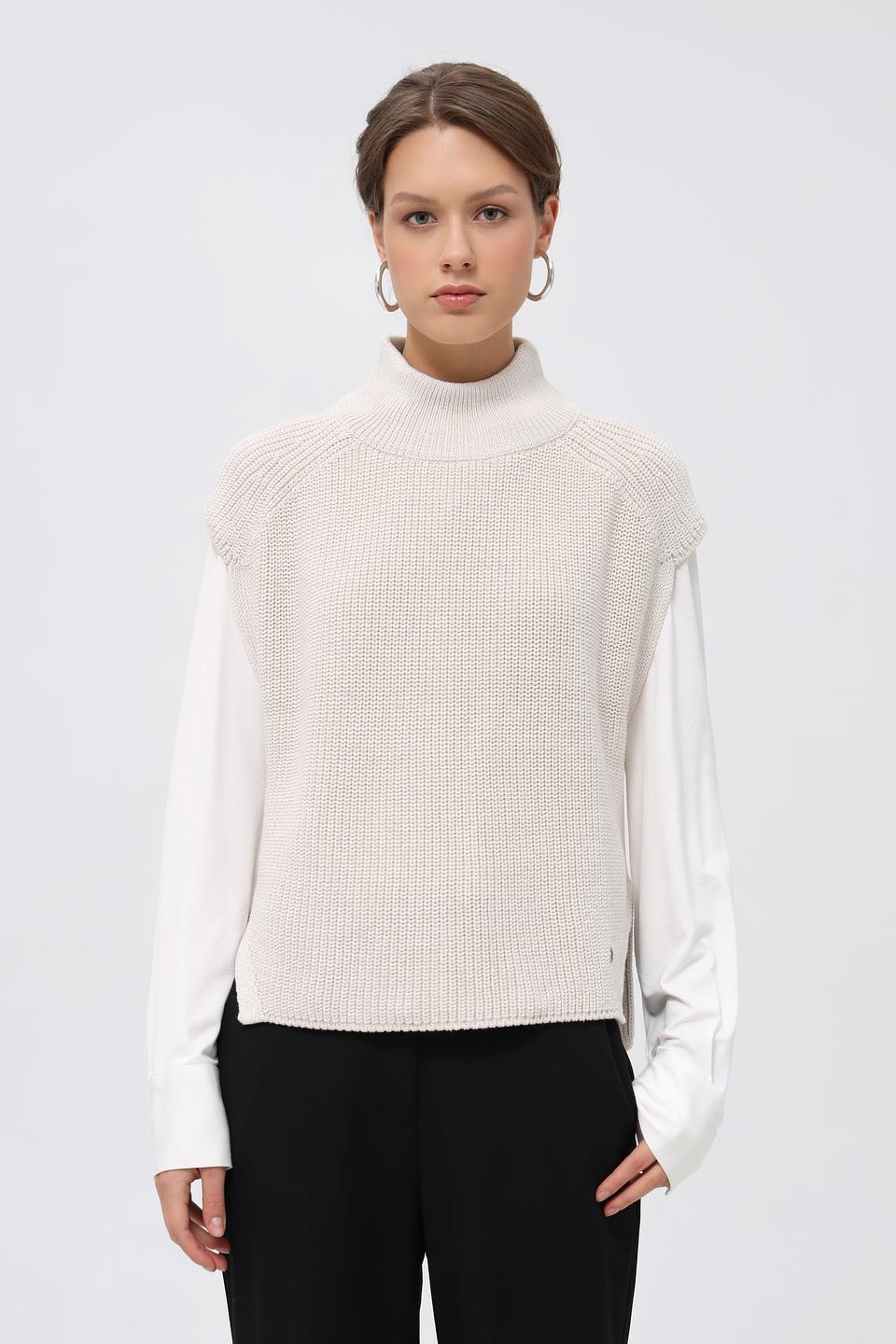 Жилет Monari вязаный бежевый