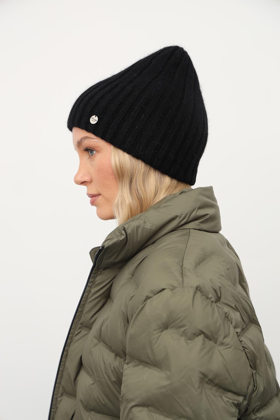 Шапка Julia Florenzi черная