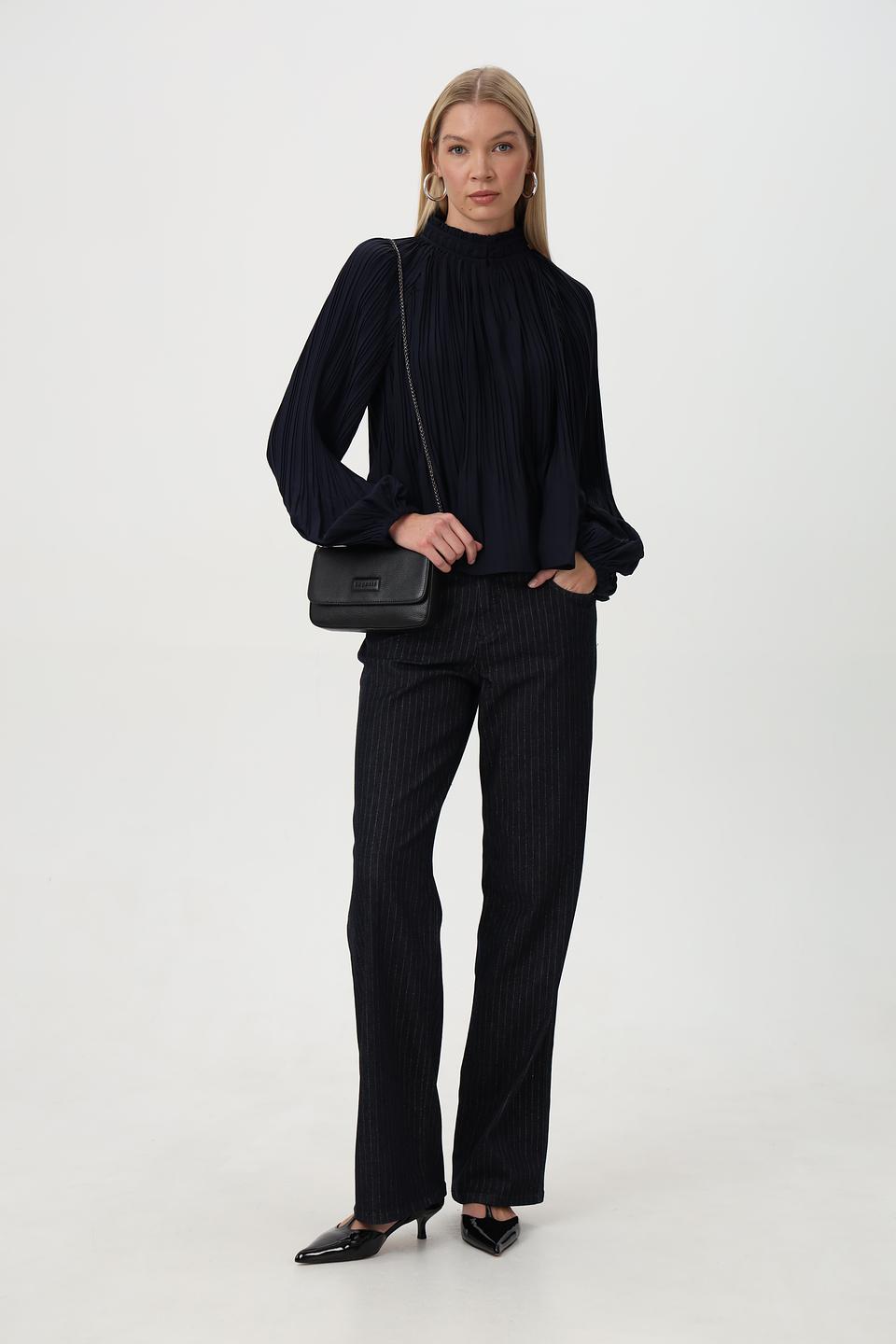 Блуза Monari плиссированная чёрная