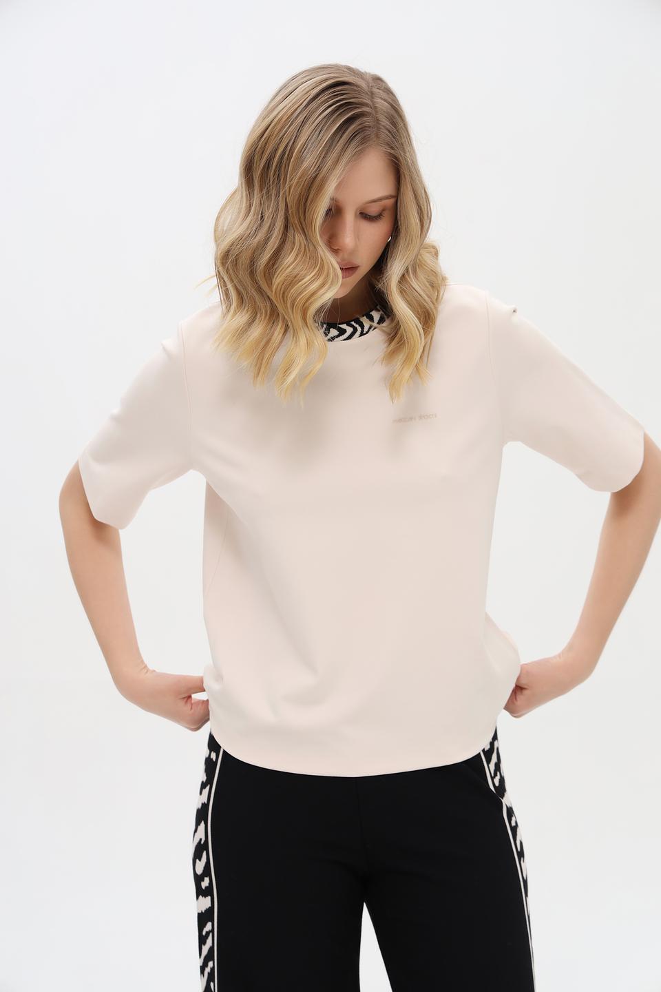 Футболка Marc Cain с воротником