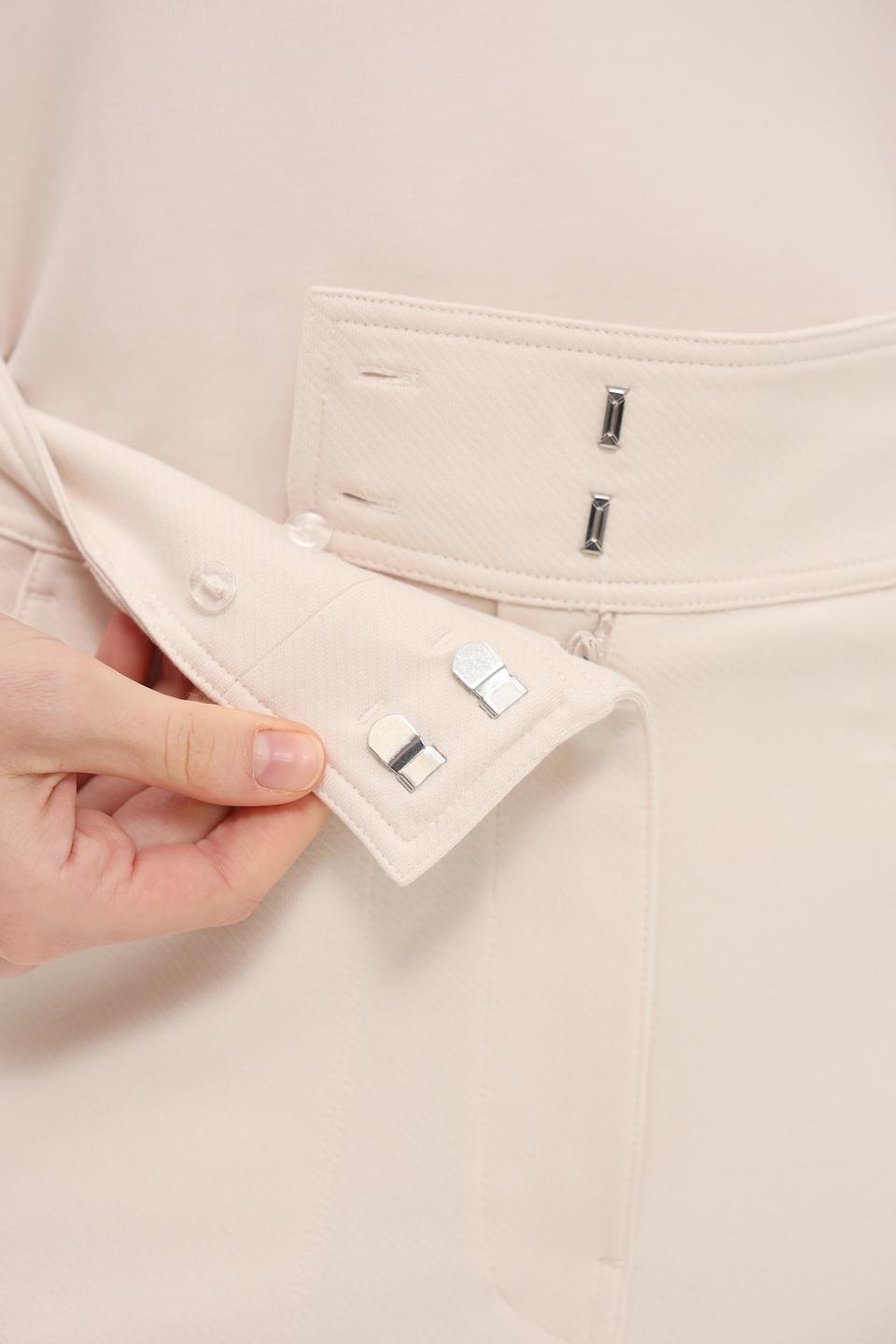 Брюки классические Marc Cain бежевые